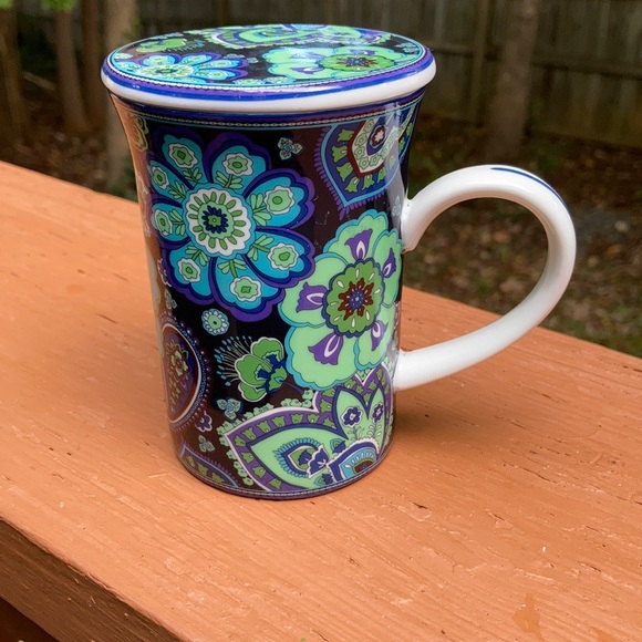 Vera Bradley Other - Vera Bradley coffee cup with lid